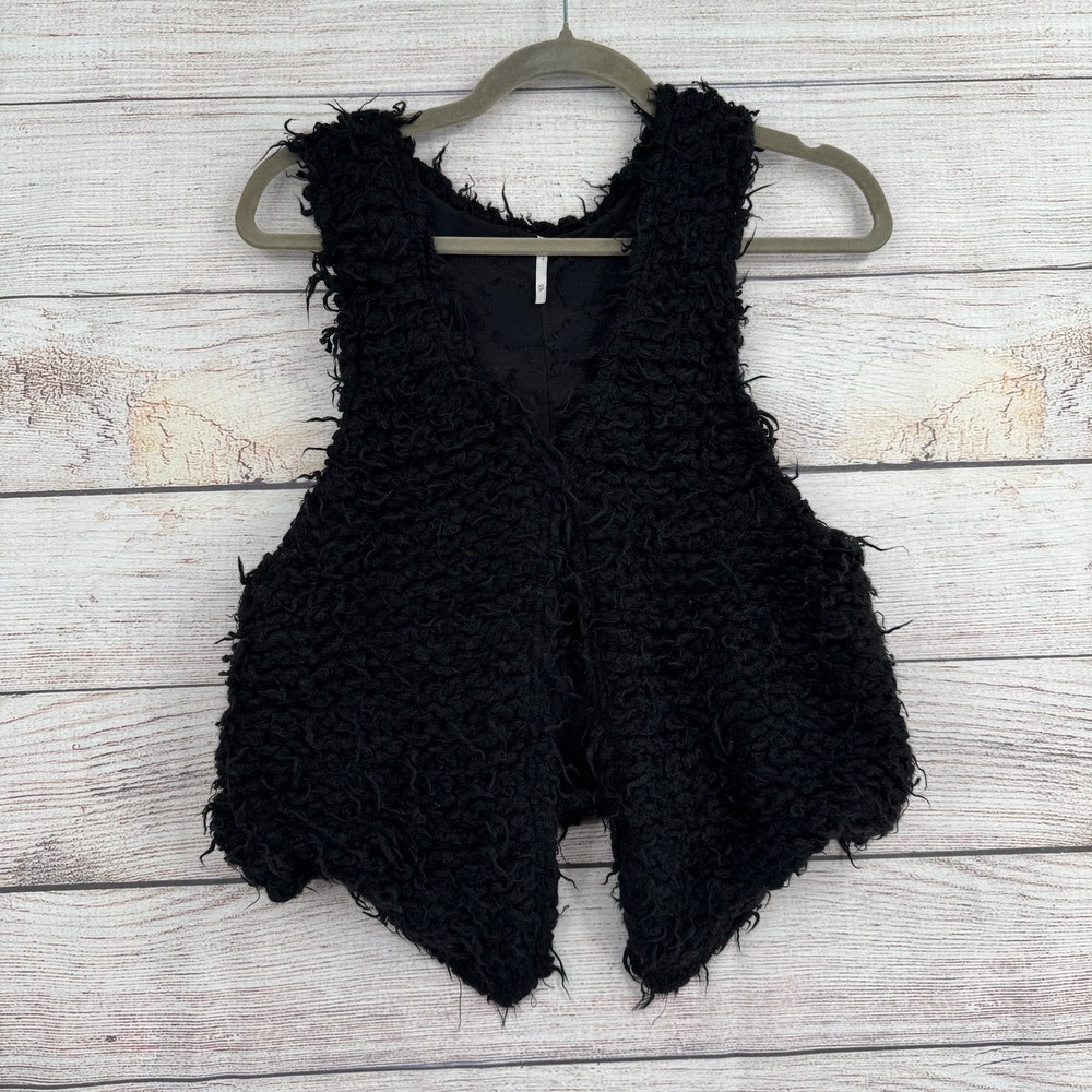 Free People Vest Women XS Black Shaggy Faux Fur Boho Open Front Handkerchief Hem